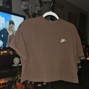 NIKE Womens Brown And White Crewneck Tshirt. Sz Xlg
